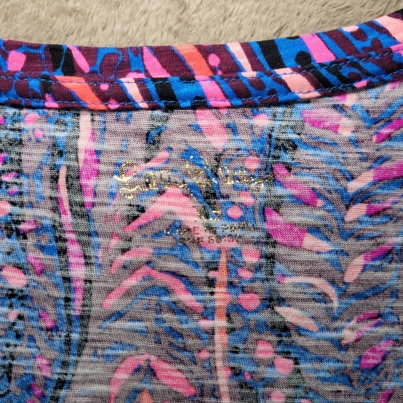 Lilly Pulitzer Etta V-Neck Top Blue Flare Always Pawsitive size XS​ - Picture 8 of 10